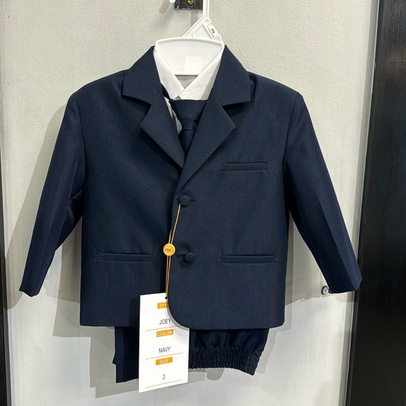 Peanut Butter Collection - Little Boys Suit - Sz 2 - Picture 1 of 5